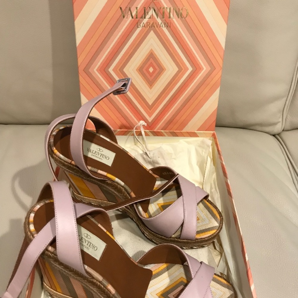 Valentino wedges, Box and Bags included, size 39 - Picture 2 of 3